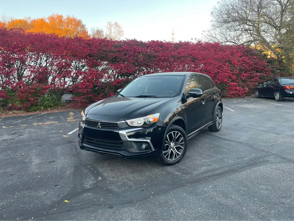 2017 Mitsubishi Outlander - Image 10 of 10