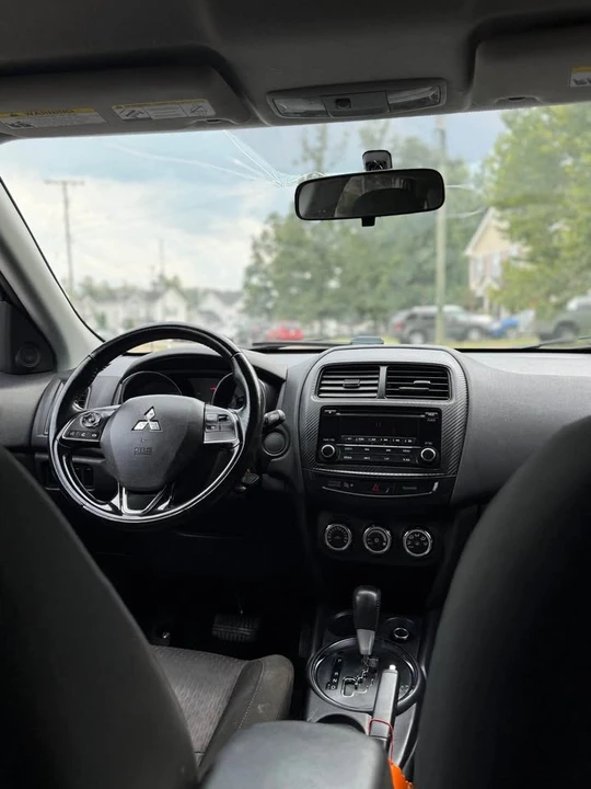 2017 Mitsubishi Outlander - Image 7 of 13