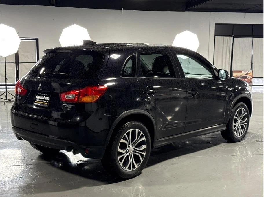 2017 Mitsubishi Outlander - Image 5 of 19