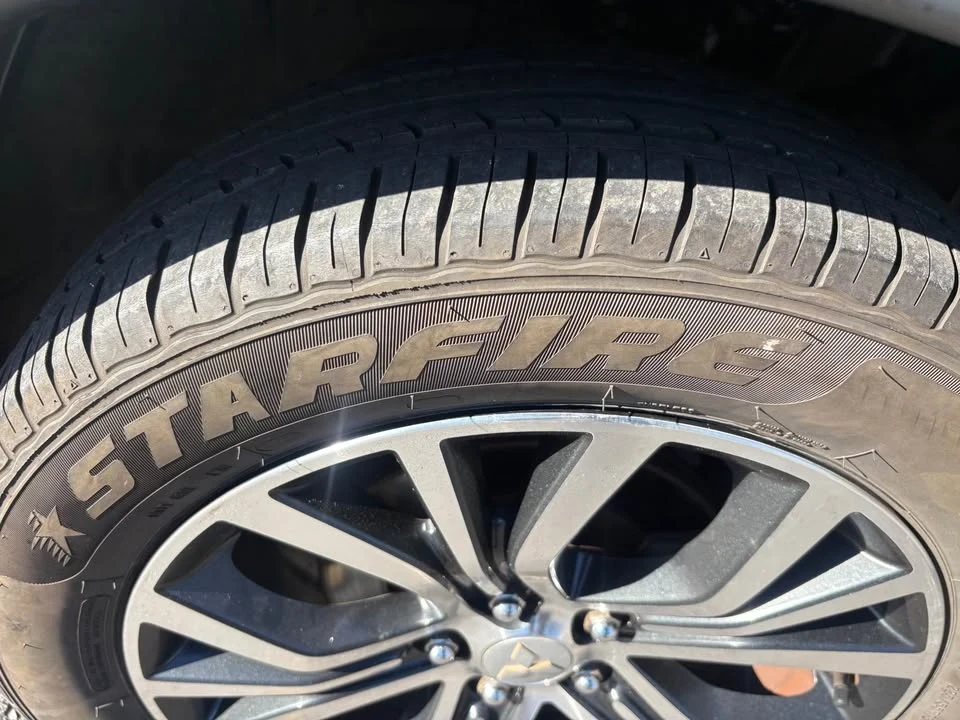 2017 Mitsubishi Outlander - Image 8 of 8