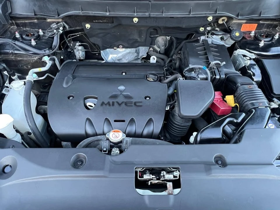 2017 Mitsubishi RVR - Image 18 of 18