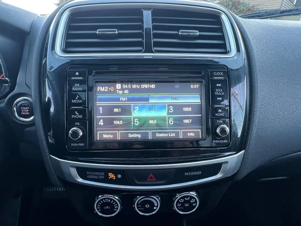 2017 Mitsubishi RVR - Image 16 of 18