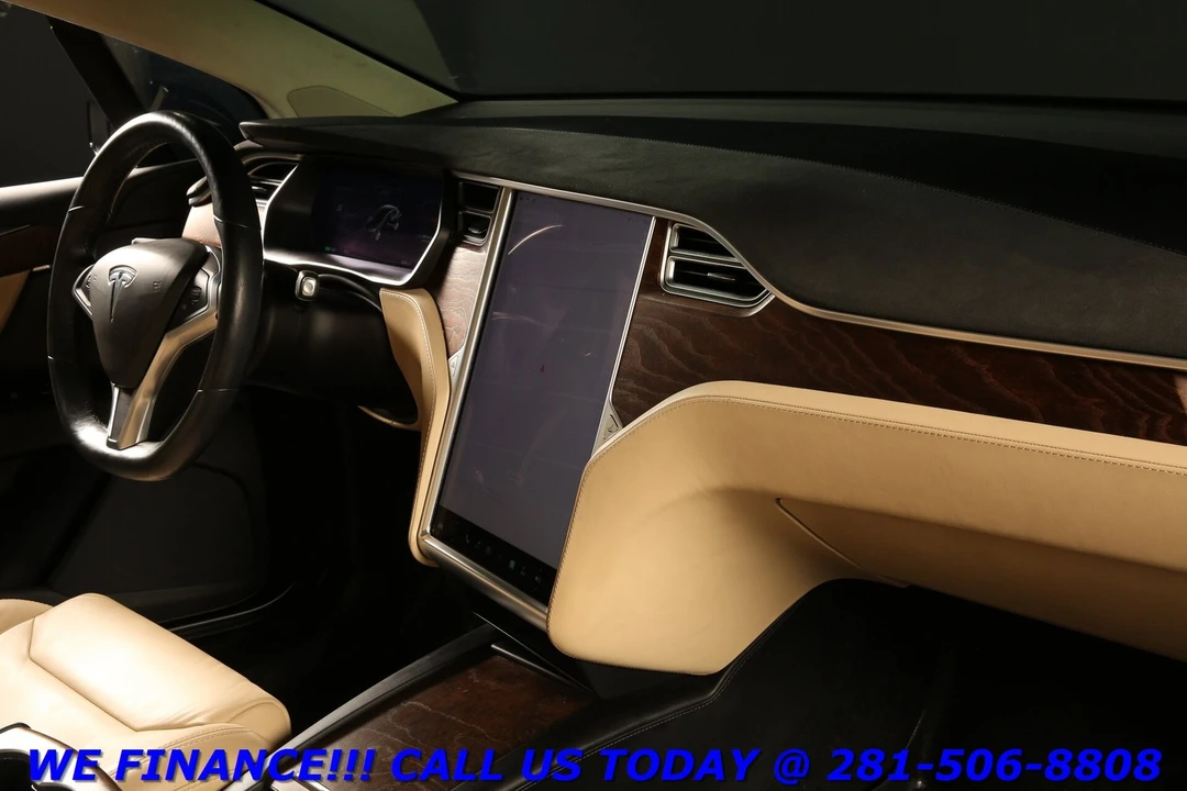 2017 Tesla Model X - Image 19 of 21