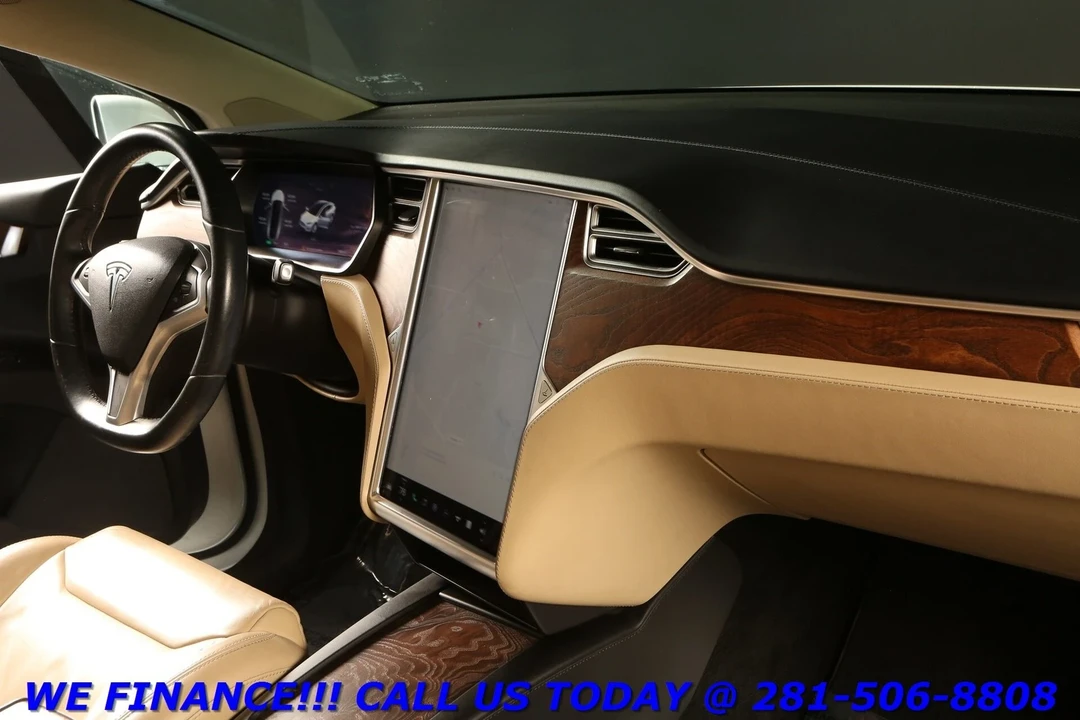 2017 Tesla Model X - Image 18 of 21