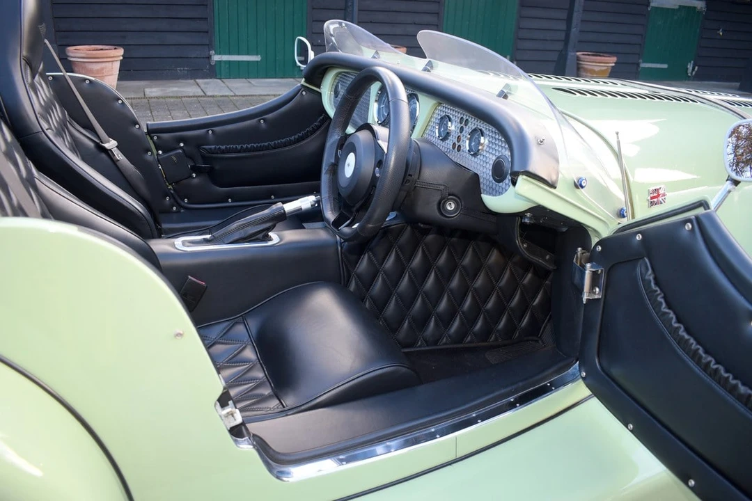 2017 Morgan Plus 8 - Image 24 of 30