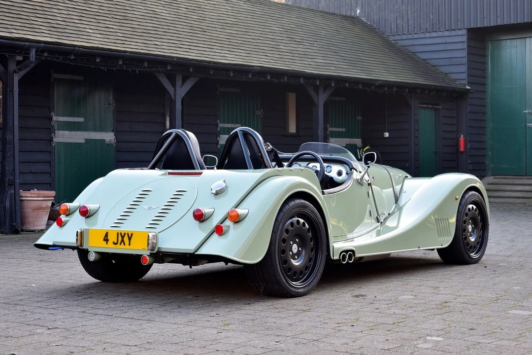 2017 Morgan Plus 8 - Image 12 of 30
