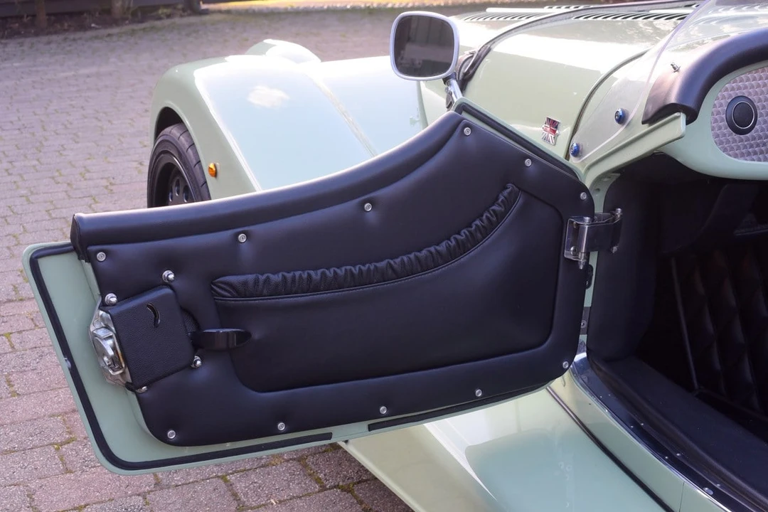 2017 Morgan Plus 8 - Image 30 of 30
