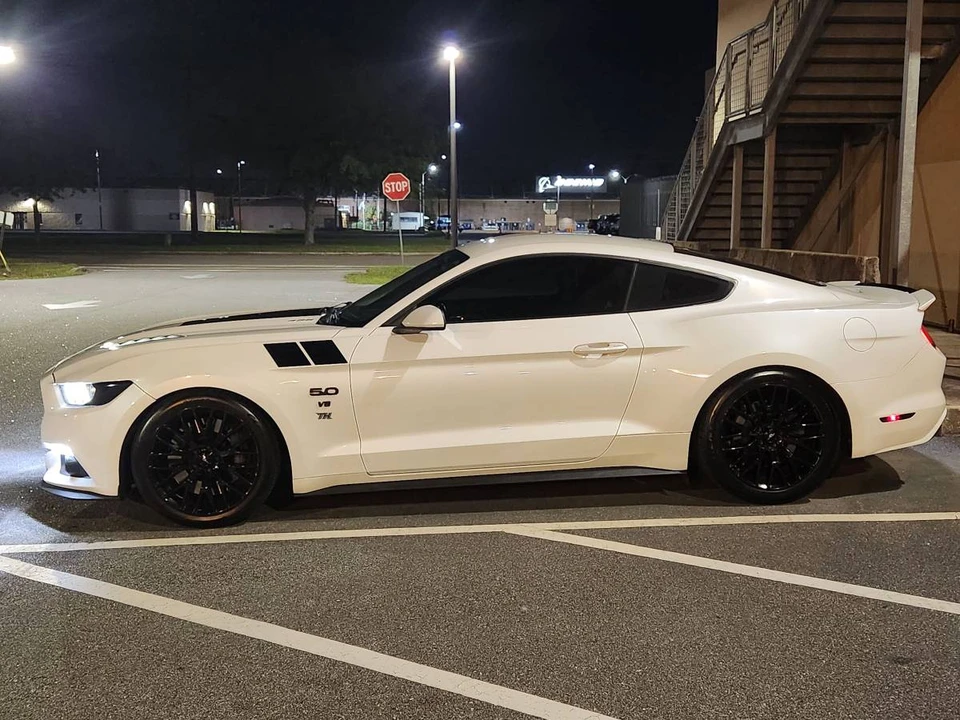 2017 Ford S550 Mustang GT - Image 3 of 11