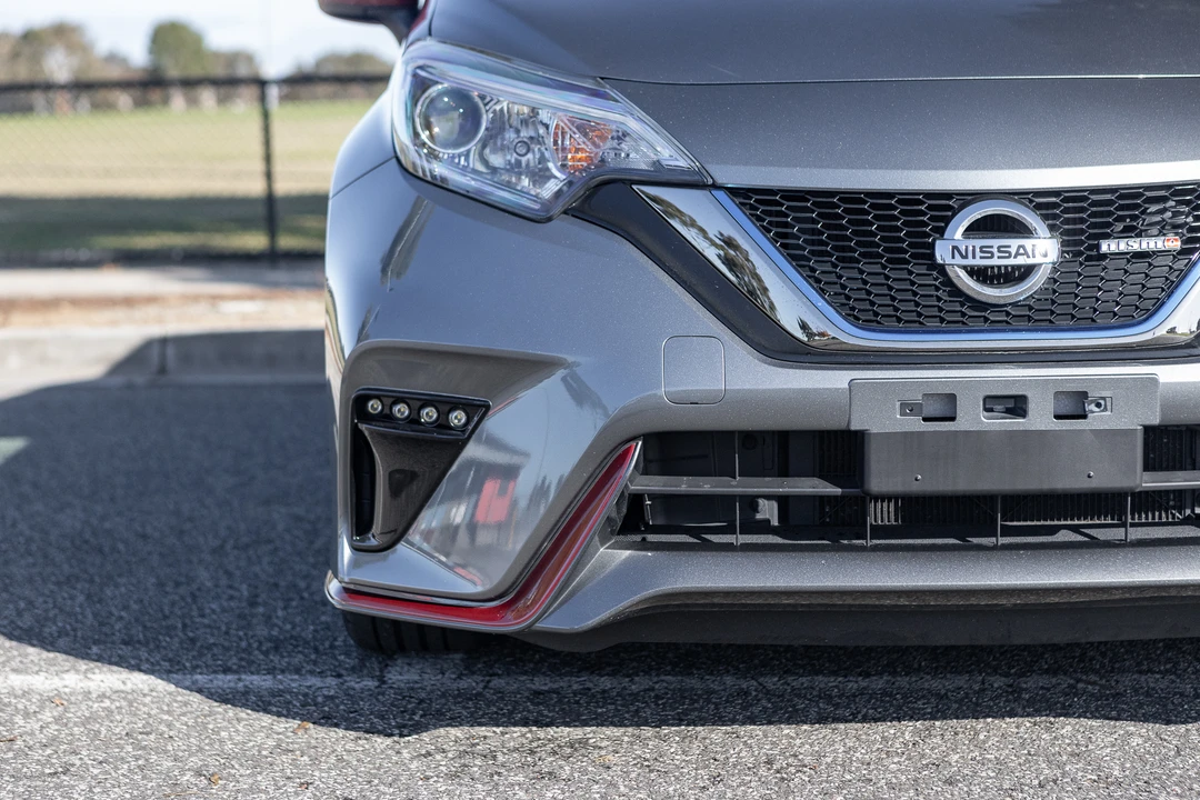 2017 Nissan Versa - Image 17 of 31