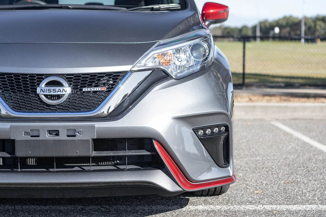 2017 Nissan Versa - Image 18 of 31