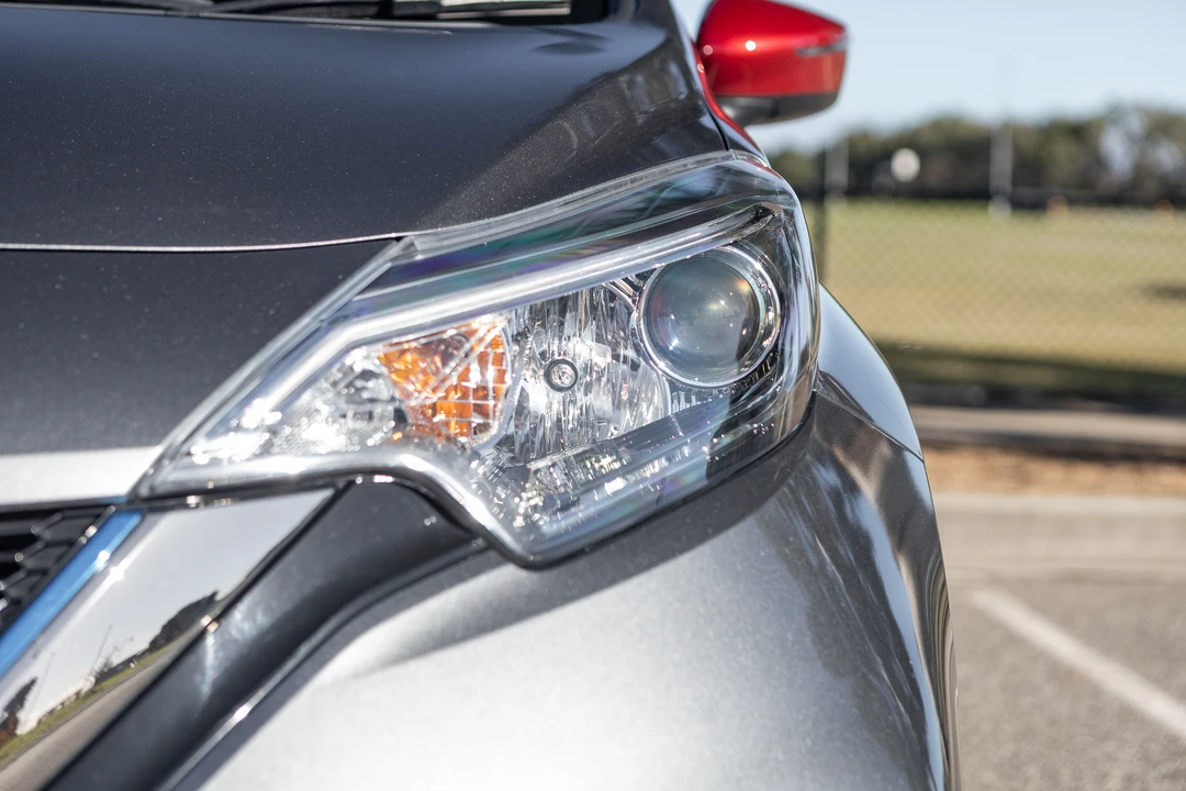 2017 Nissan Versa - Image 23 of 31
