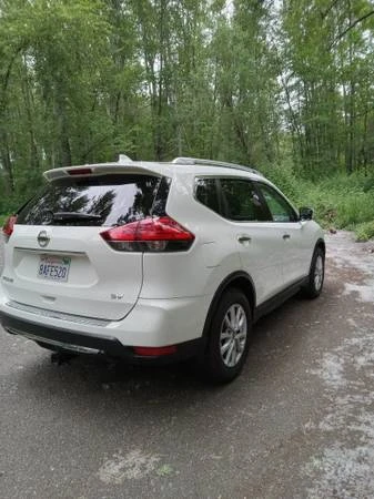 2017 Nissan Rogue - Image 5 of 9
