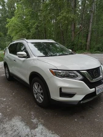2017 Nissan Rogue - Image 4 of 9