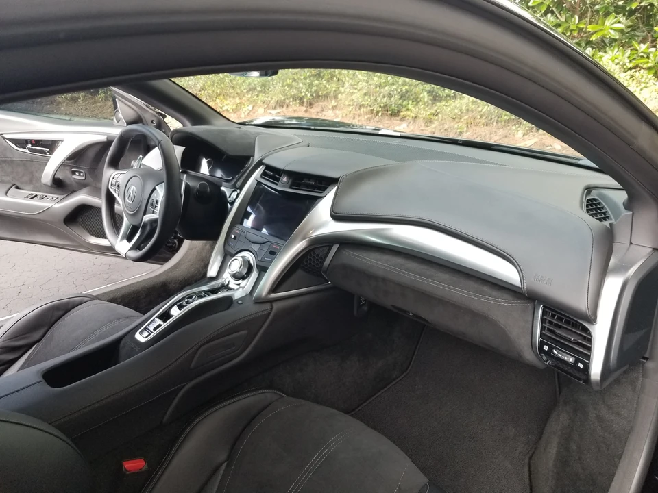 2017 Acura NC1 NSX - Image 7 of 14