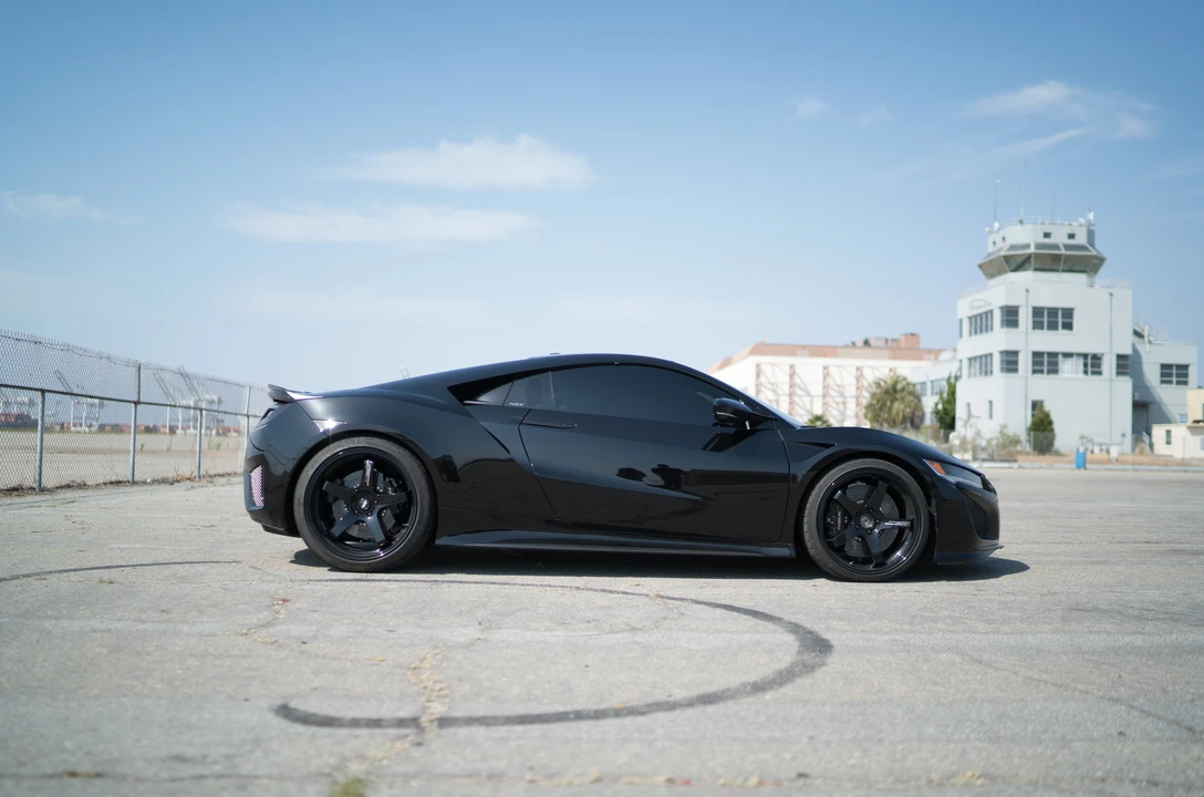 2017 Acura NC1 NSX - Image 23 of 29