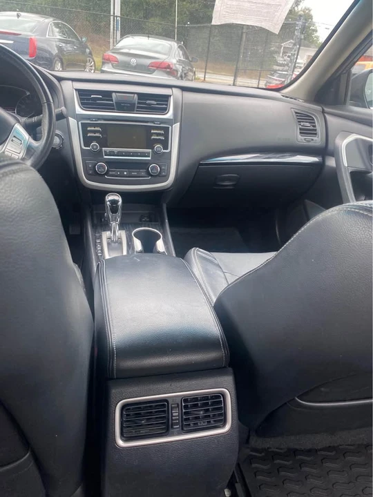 2017 Nissan Altima 5th Gen - Image 6 of 8