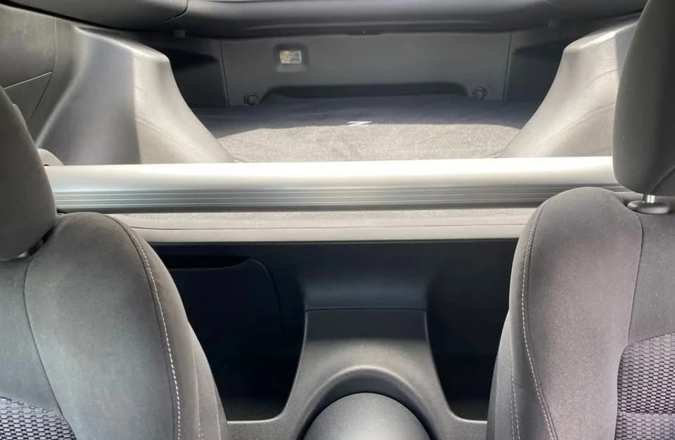 2017 Nissan Z - Image 8 of 11