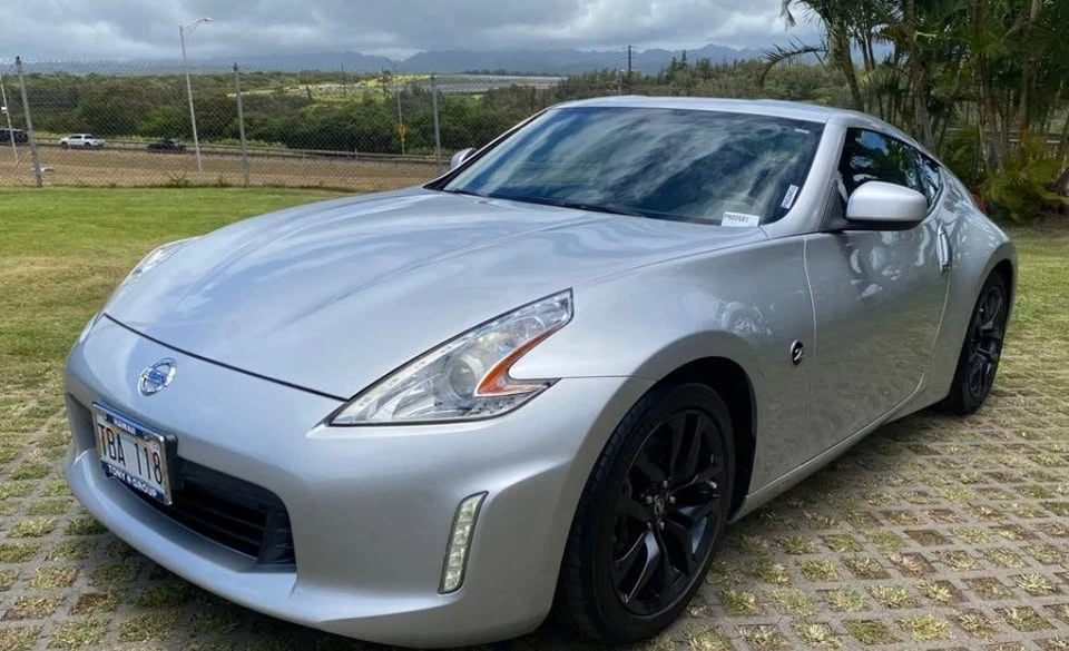 2017 Nissan Z - Image 2 of 11