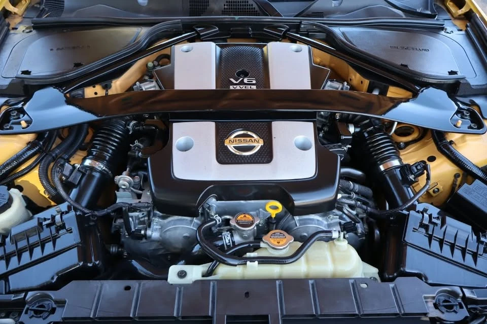 2017 Nissan 370Z 6th Gen - Image 9 of 10