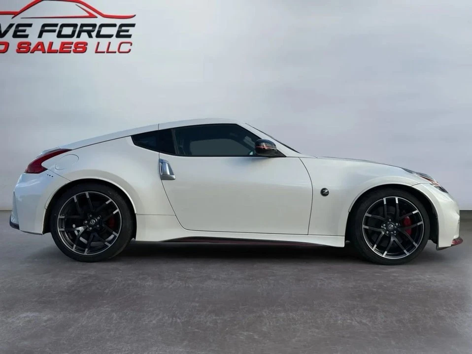 2017 Nissan 370Z 6th Gen - Image 4 of 14