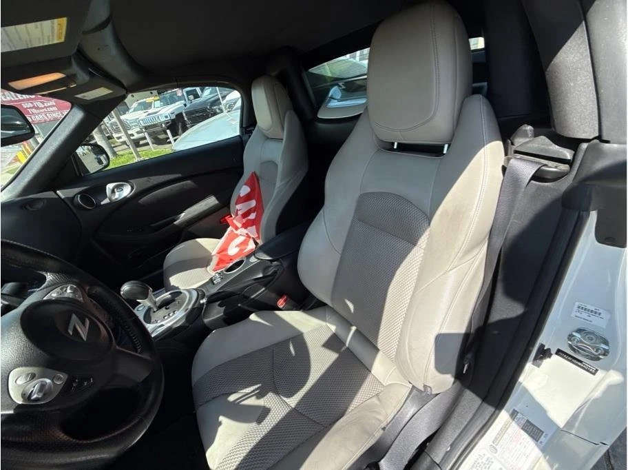 2017 Nissan 370Z 6th Gen - Image 8 of 11
