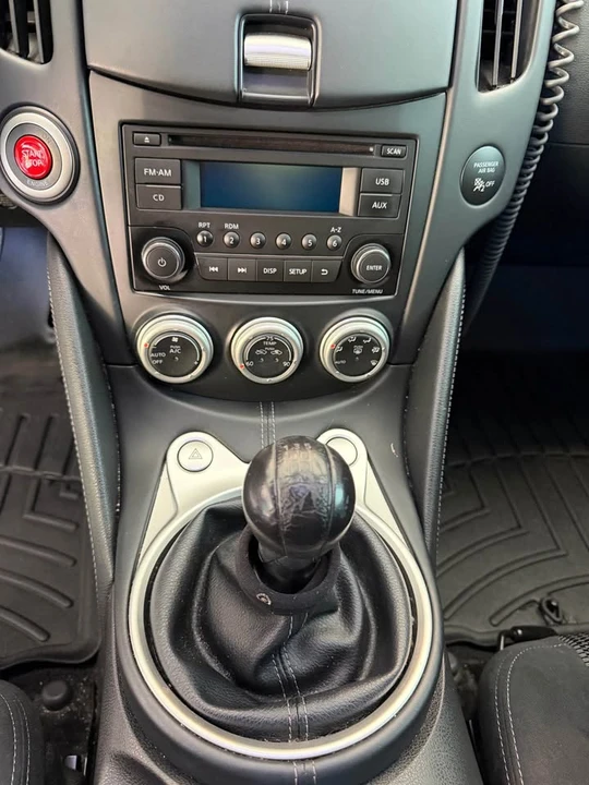 2017 Nissan 370Z 6th Gen - Image 9 of 15