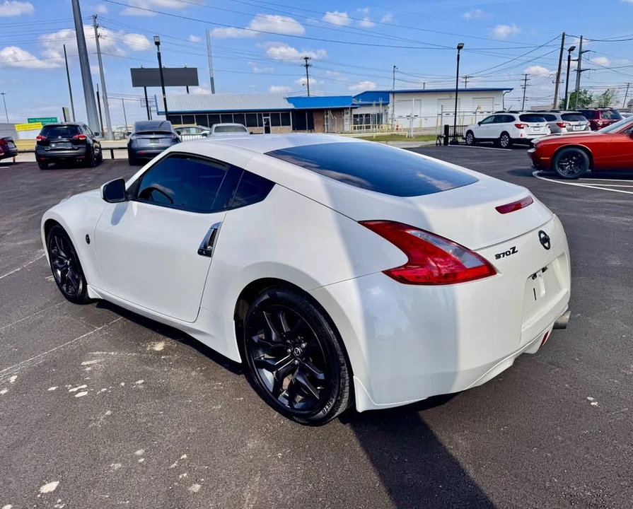 2017 Nissan 370Z 6th Gen - Image 7 of 15