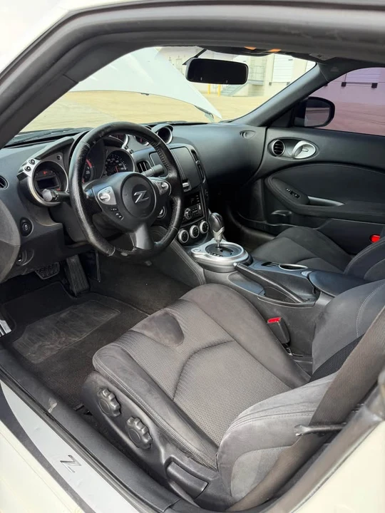 2017 Nissan 370Z 6th Gen - Image 12 of 16