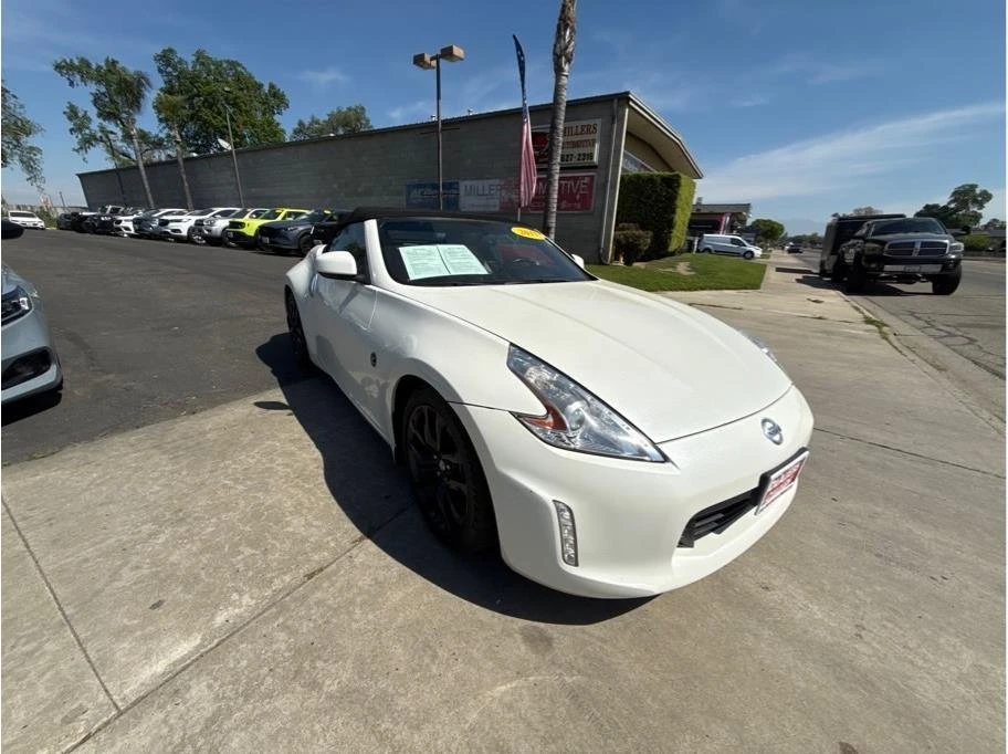 2017 Nissan 370Z 6th Gen - Image 2 of 11