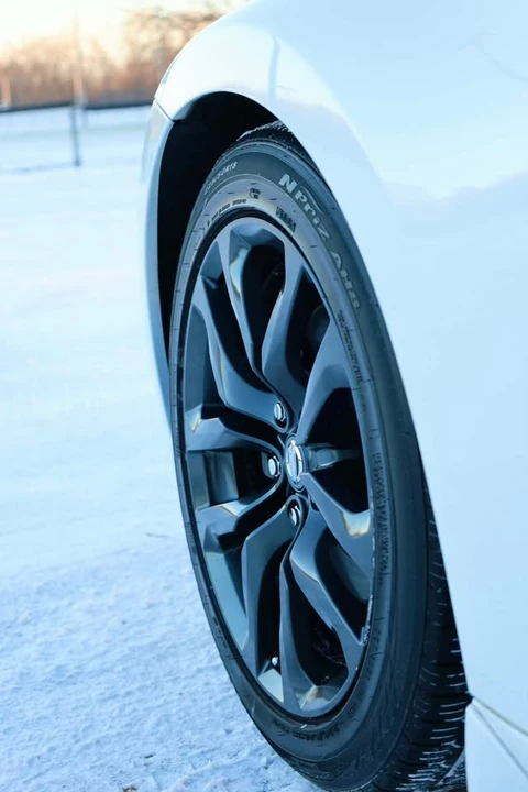 2017 Nissan 370Z 6th Gen - Image 9 of 20
