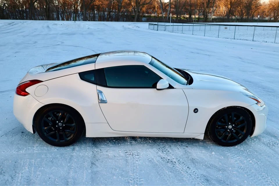 2017 Nissan 370Z 6th Gen - Image 9 of 20