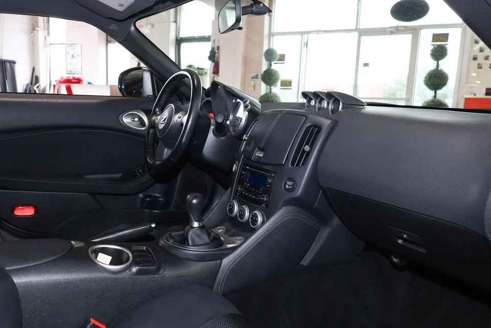 2017 Nissan 370Z 6th Gen - Image 10 of 19