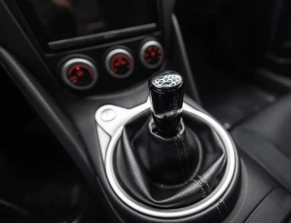 2017 Nissan 370Z 6th Gen - Image 7 of 9
