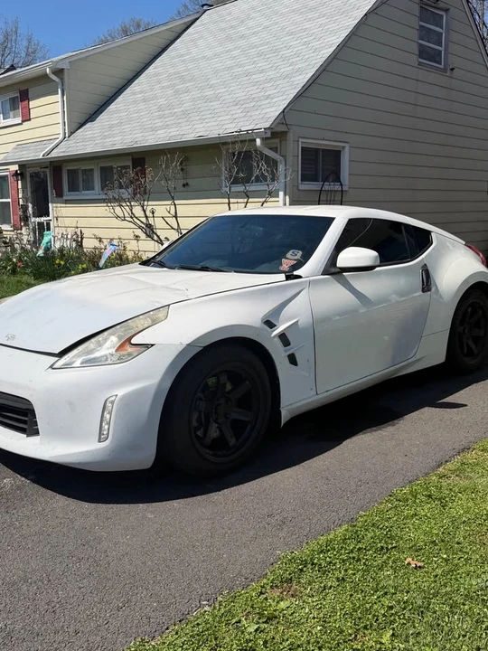 2017 Nissan 370Z 6th Gen - Image 4 of 15