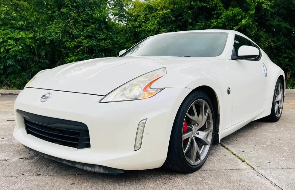 2017 Nissan 370Z 6th Gen - Image 2 of 6