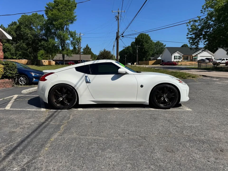 2017 Nissan 370Z 6th Gen - Image 4 of 14