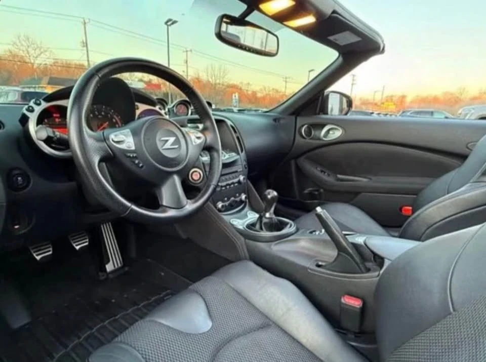 2017 Nissan 370Z 6th Gen - Image 5 of 9