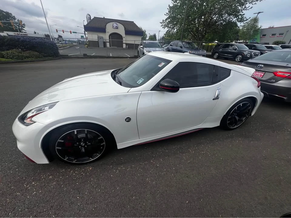 2017 Nissan 370Z 6th Gen - Image 4 of 8