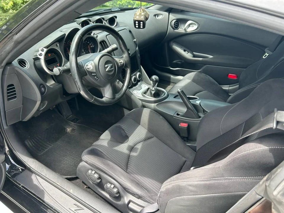 2017 Nissan 370Z 6th Gen - Image 5 of 8
