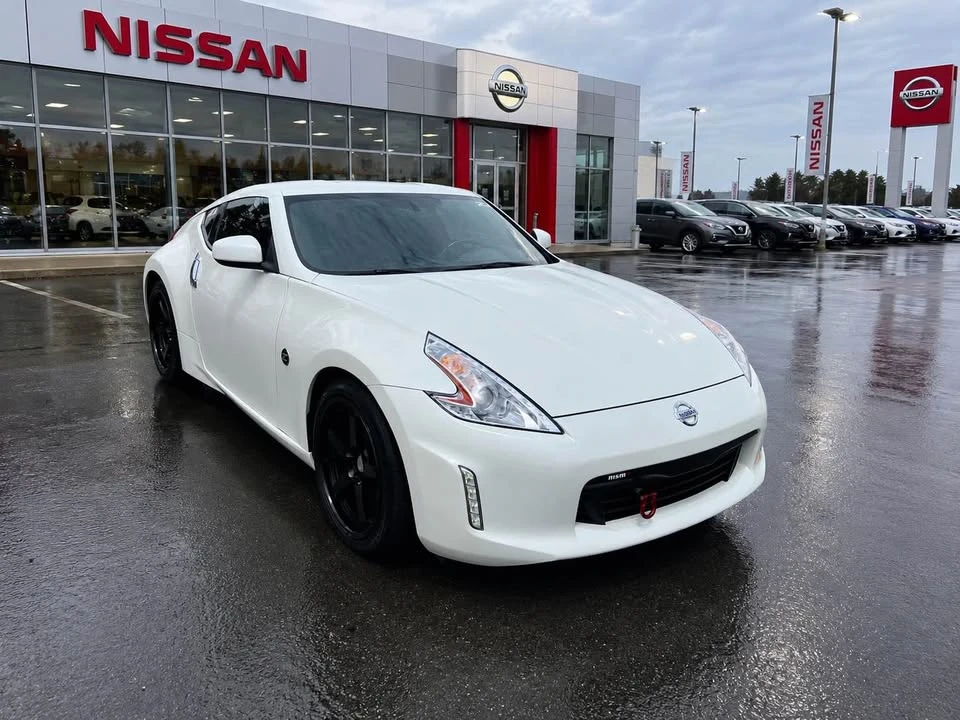 2017 Nissan 370Z 6th Gen - Image 8 of 14