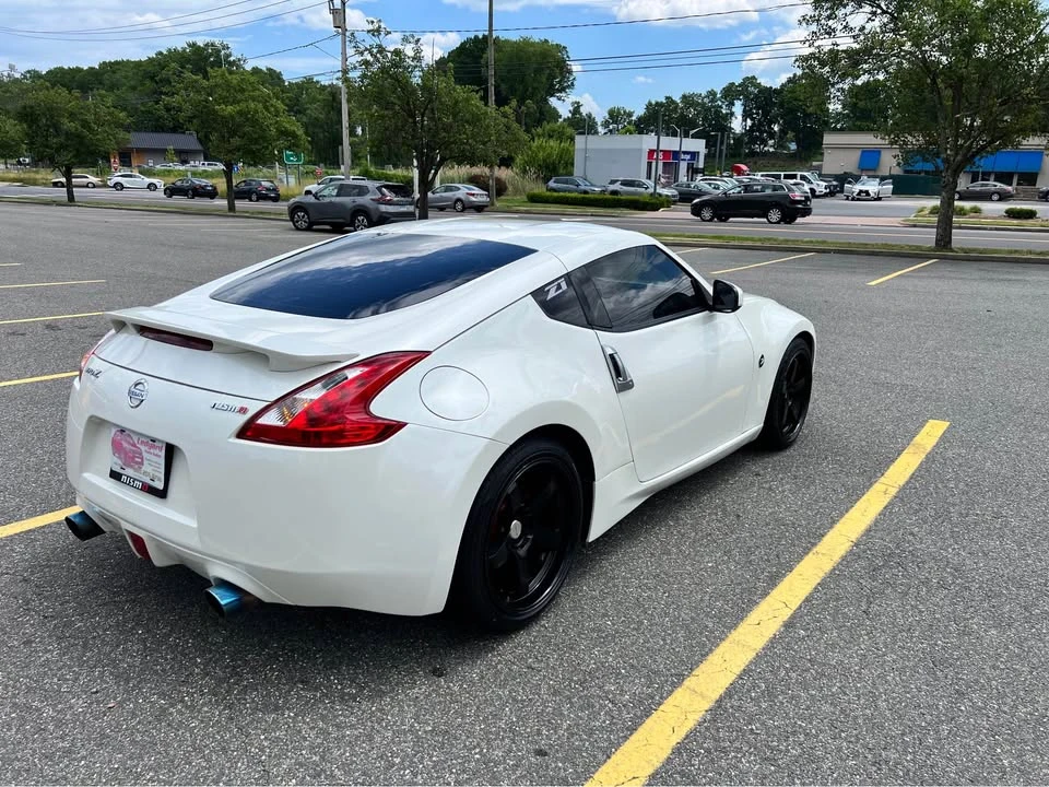 2017 Nissan 370Z 6th Gen - Image 5 of 14