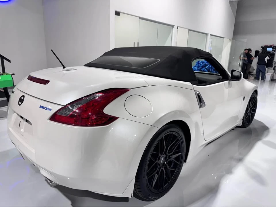 2017 Nissan 370Z 6th Gen - Image 5 of 11