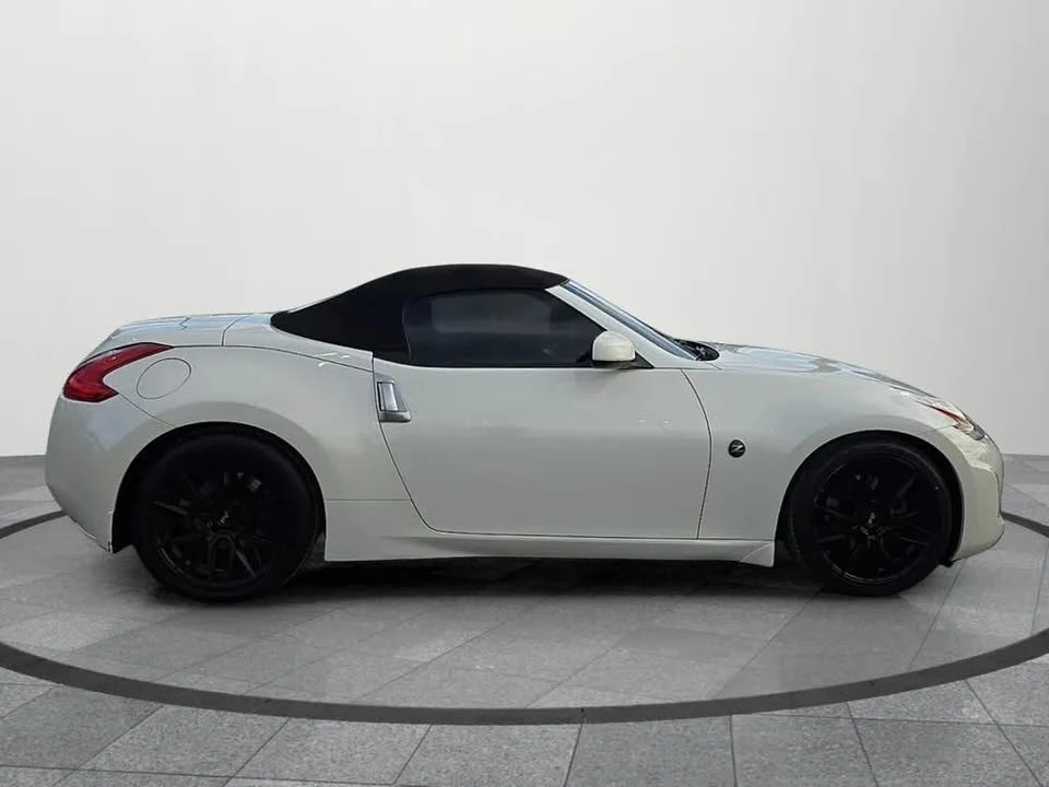 2017 Nissan 370Z 6th Gen - Image 2 of 19