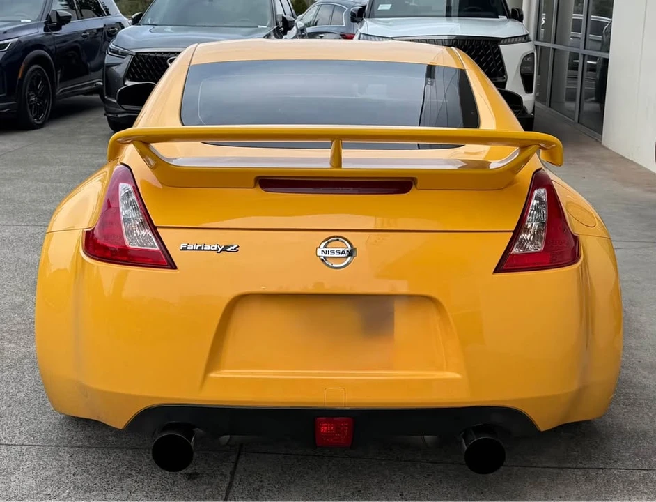 2017 Nissan 370Z 6th Gen - Image 4 of 9