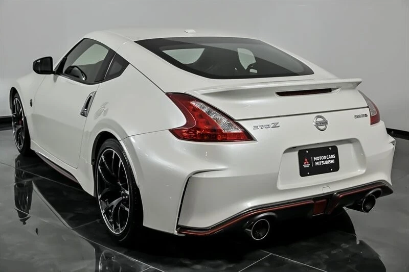 2017 Nissan 370Z 6th Gen - Image 9 of 21
