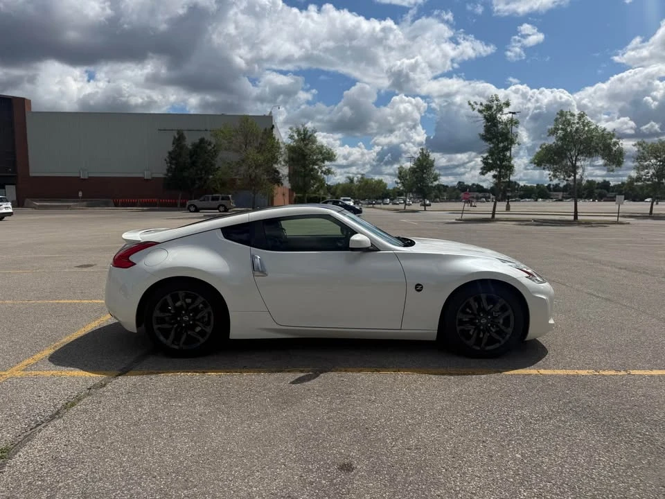 2017 Nissan 370Z 6th Gen - Image 4 of 10