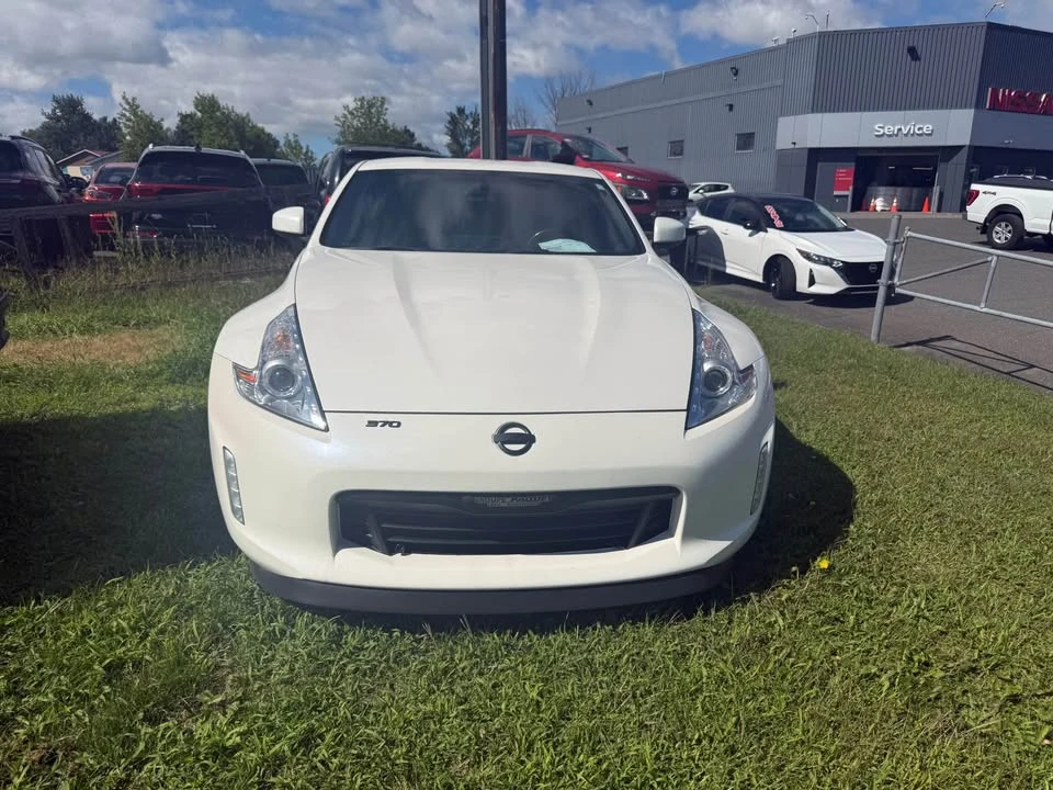 2017 Nissan 370Z 6th Gen - Image 2 of 8