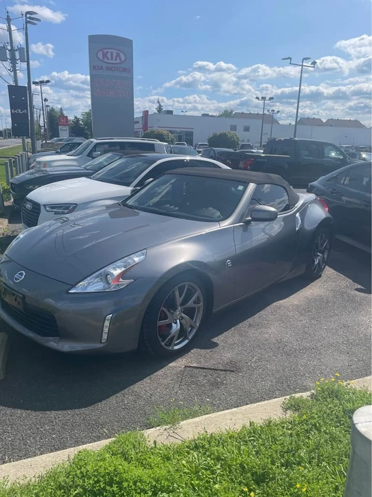 2017 Nissan 370Z 6th Gen - Image 2 of 9