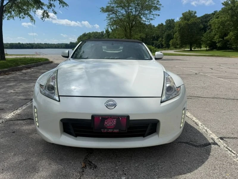 2017 Nissan 370Z 6th Gen - Image 2 of 14