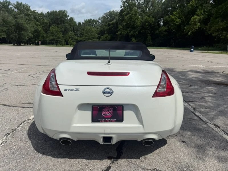 2017 Nissan 370Z 6th Gen - Image 6 of 14